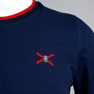 Camiseta Azul Marino Patente en Cuello